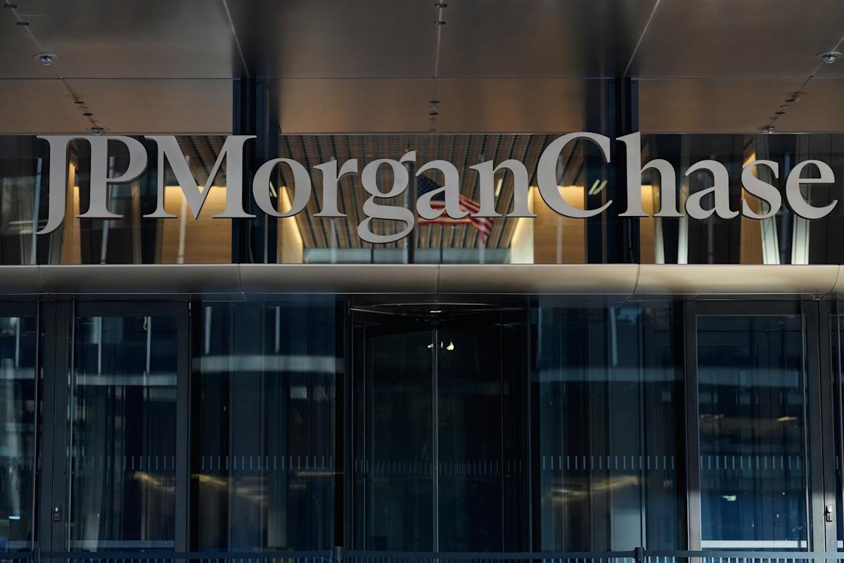 Acțiunile JPMorgan scad cu peste 4% după avertismentul privind cheltuielile crescânde în 2026