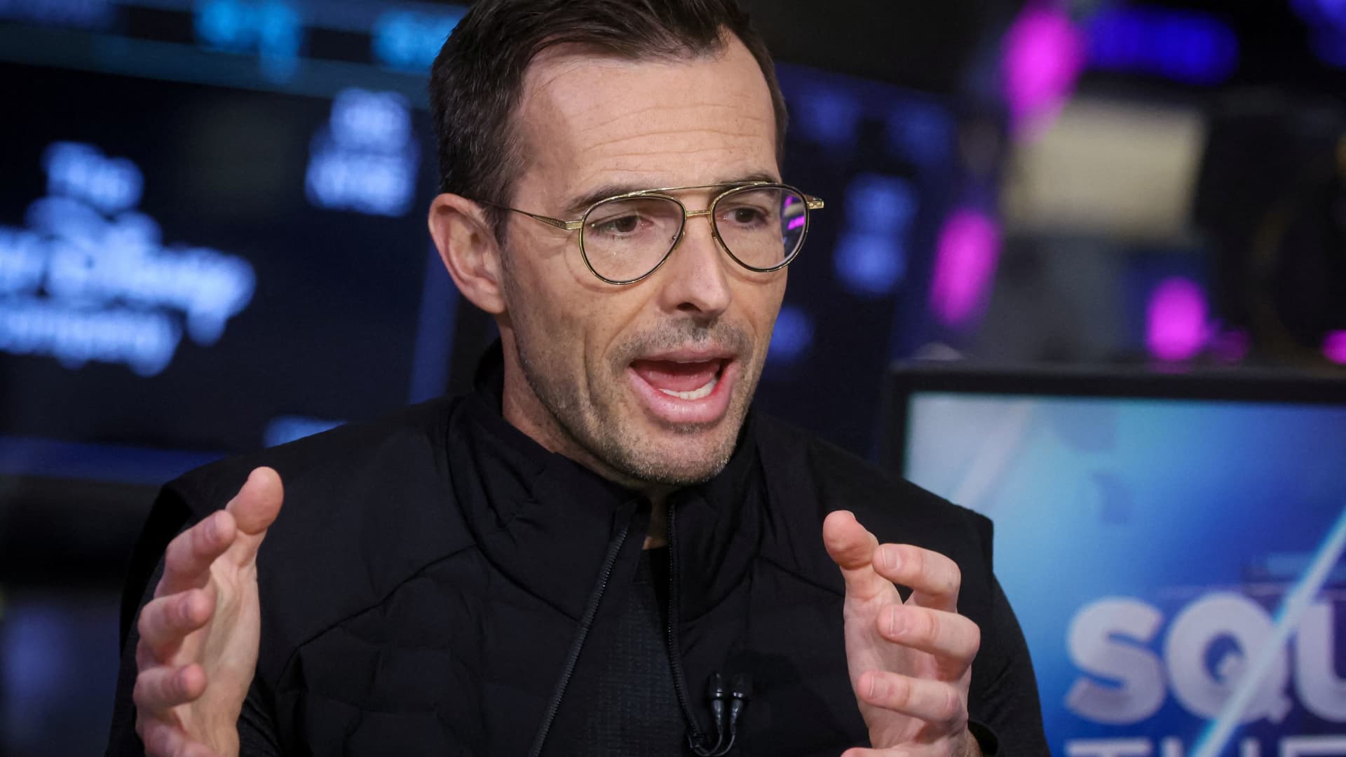 Calvin McDonald, CEO al Lululemon, va părăsi compania în ianuarie