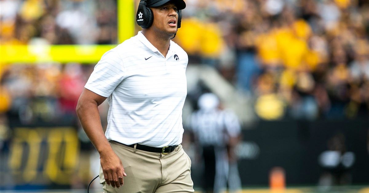 LeVar Woods părăsește Iowa pentru un nou rol la Michigan State