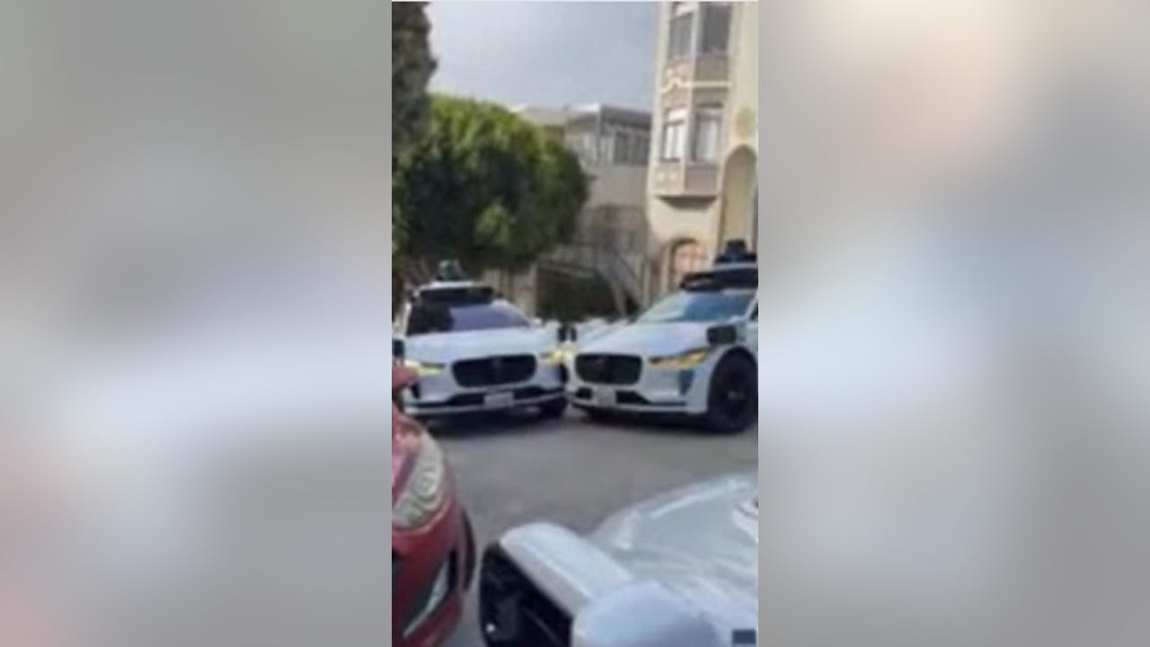 Încidentul Waymo din San Francisco devine viral; compania reacționează