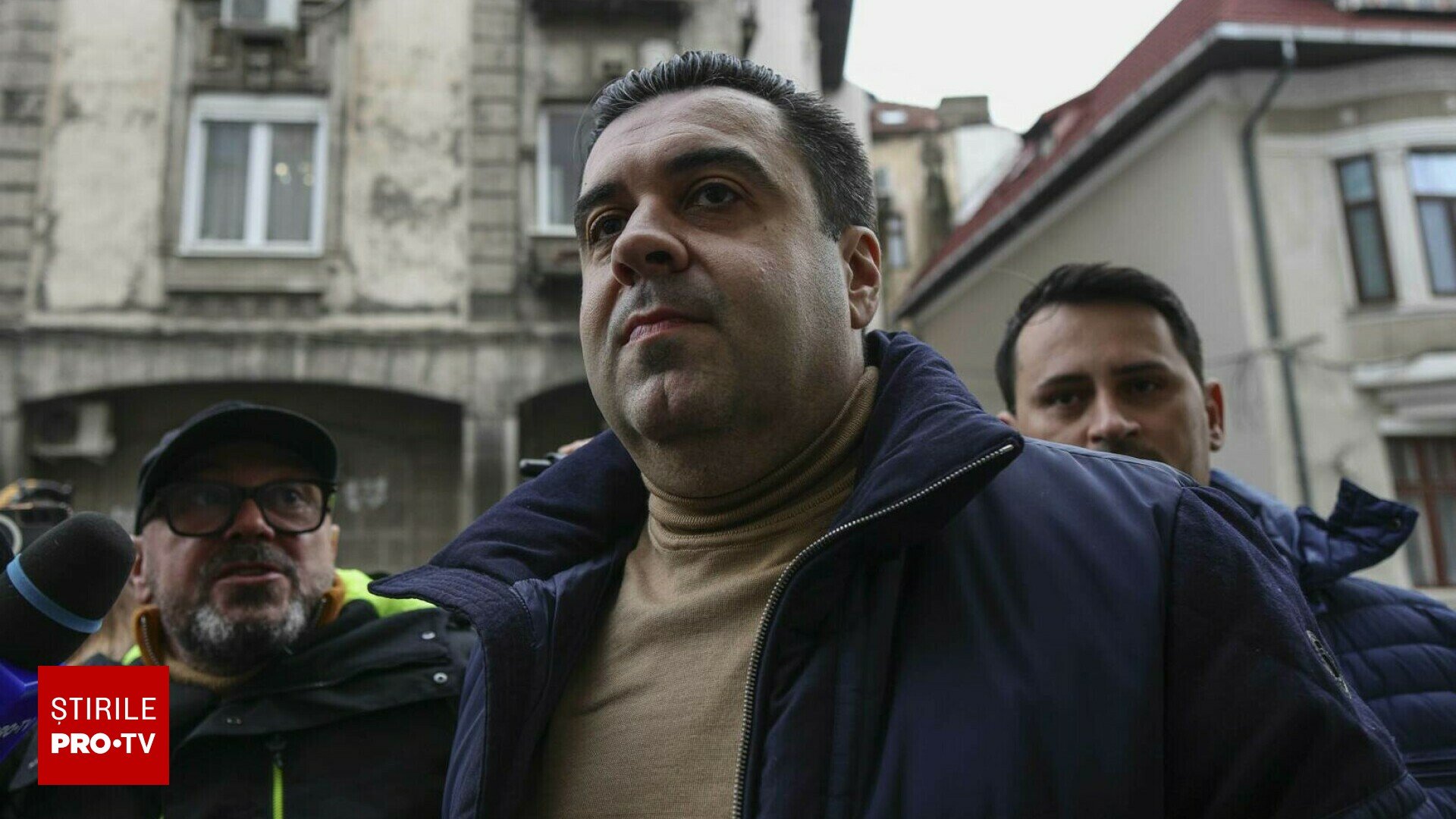 Procurorii DNA fac percheziții la Răzvan Cuc, fostul ministru al Transporturilor, într-un dosar de mită