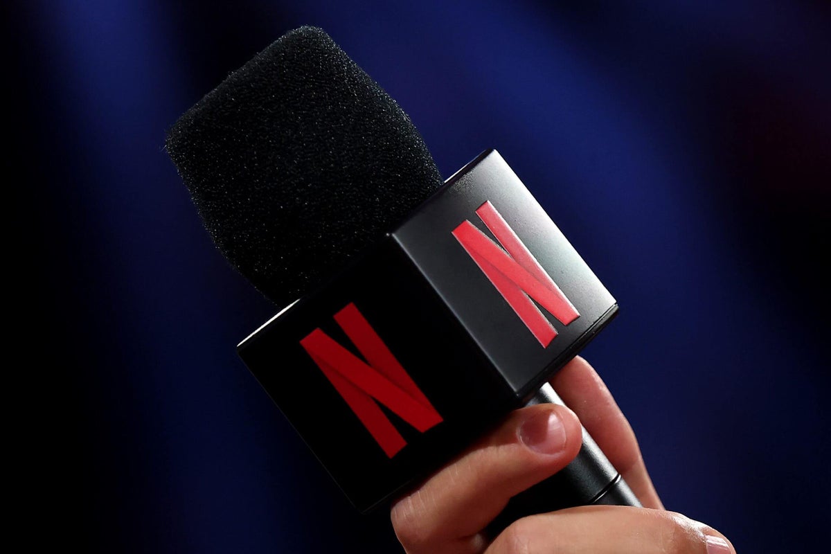 Netflix se asociază cu Barstool și scoate pe YouTube videoclipul „Pardon My Take”.