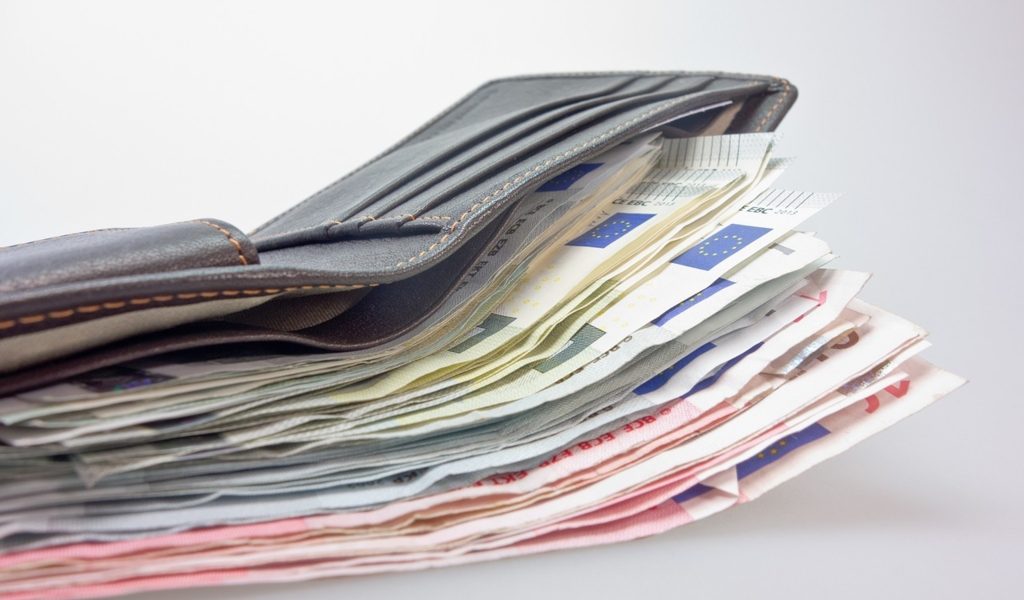 5 zodii care atrag banii fără efort în 2026