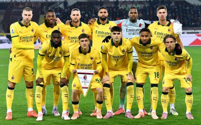 Milan players before Torino clash