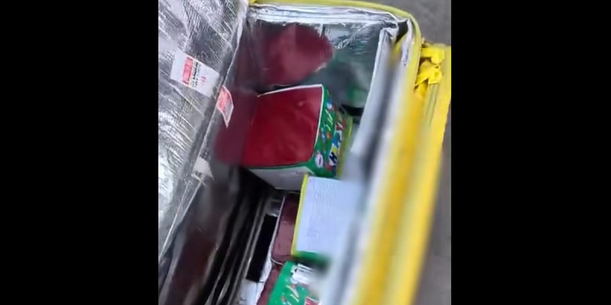 Peste 2.500 de articole pirotehnice confiscate de jandarmi în București. Ce au găsit în geanta unui livrator în loc de „meniul zilei”