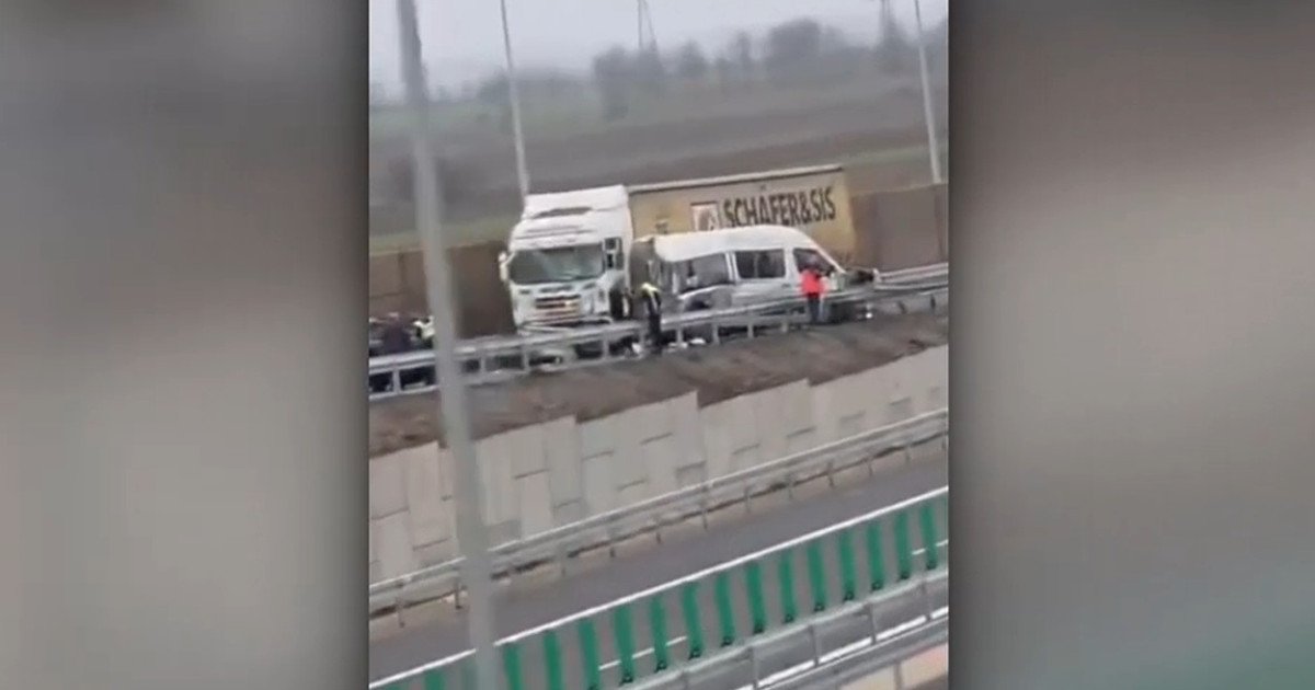 Accident pe noul tronson al Autostrăzii Moldovei, în prima oră de la deschiderea circulației