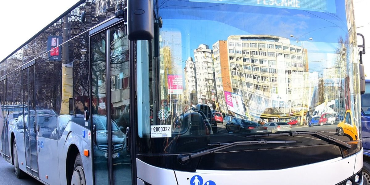 Protest spontan la Constanța: autobuzele CT Bus n-au ieșit pe traseu marți dimineața. Ce reclamă șoferii