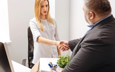 O nouă rundă de restructurări în România. Mii de angajați riscă disponibilizări