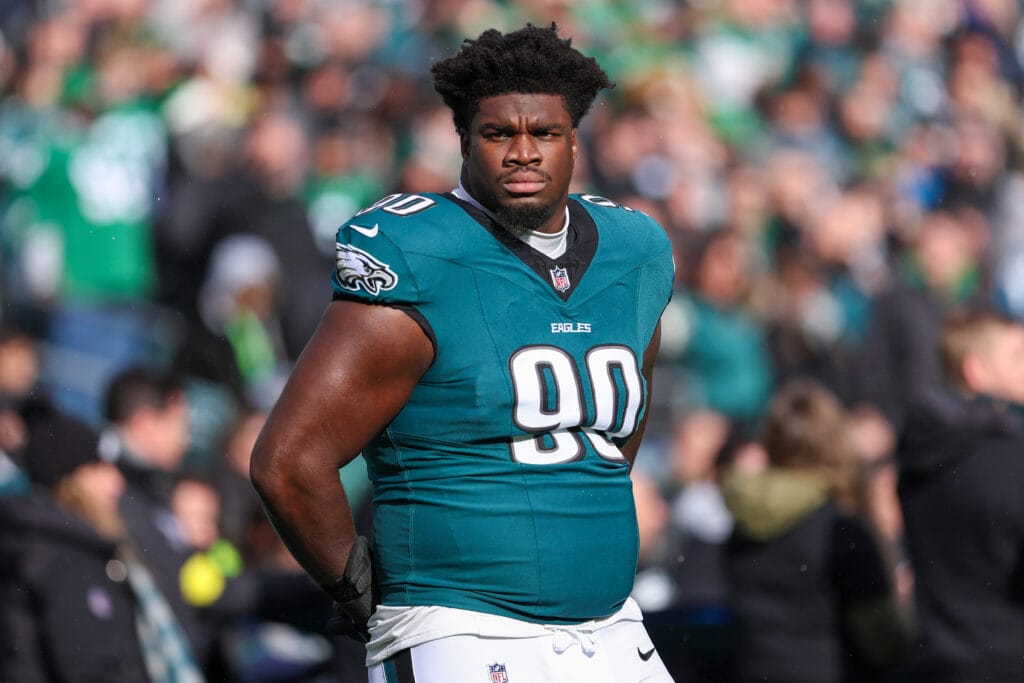 Eagles: cum Jordan Davis a trecut de la amenzi de 8.000 $ la