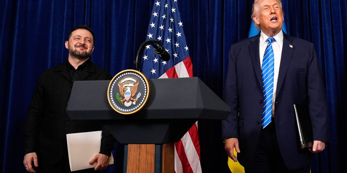 VIDEO Donald Trump și Volodimir Zelenski, la finalul negocierilor maraton din Florida: „Am progresat mult spre încheierea războiului” / „Ucraina este gata pentru pace” / Care este principala problemă unde Ucraina și Rusia au poziții diferite