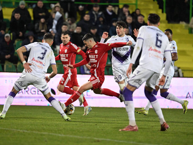 Video | FC Argeș - FC Botoșani 0-0. Remiză ”albă” în vârful clasamentului. Piteștenii au lovit de două ori bara