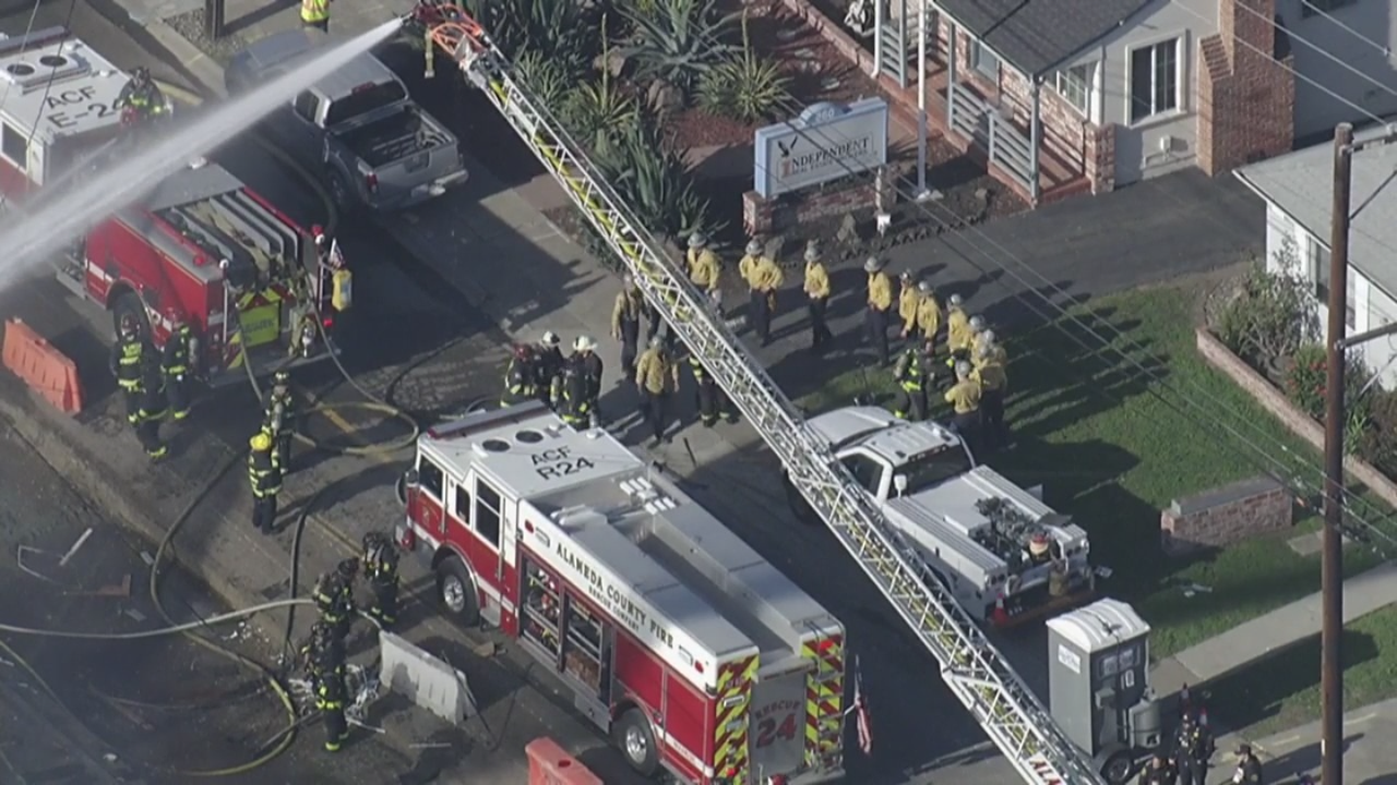 Incendiu și explozie lângă Hayward, 6 răniți