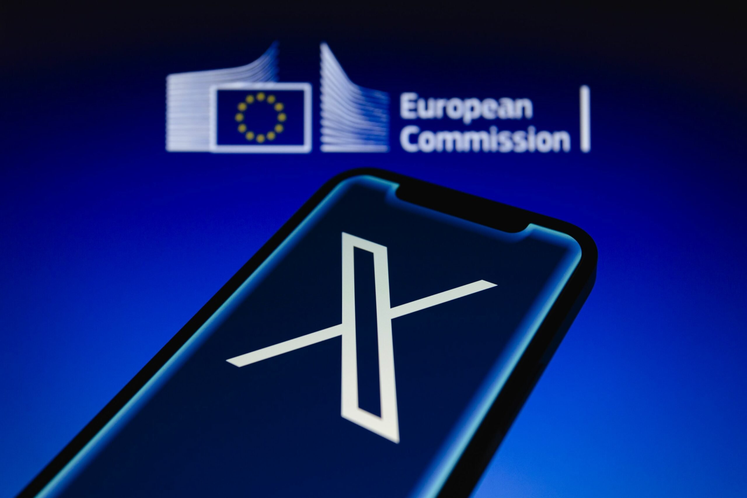 Platforma X primeste amendă de 120 milioane de euro – motivul?