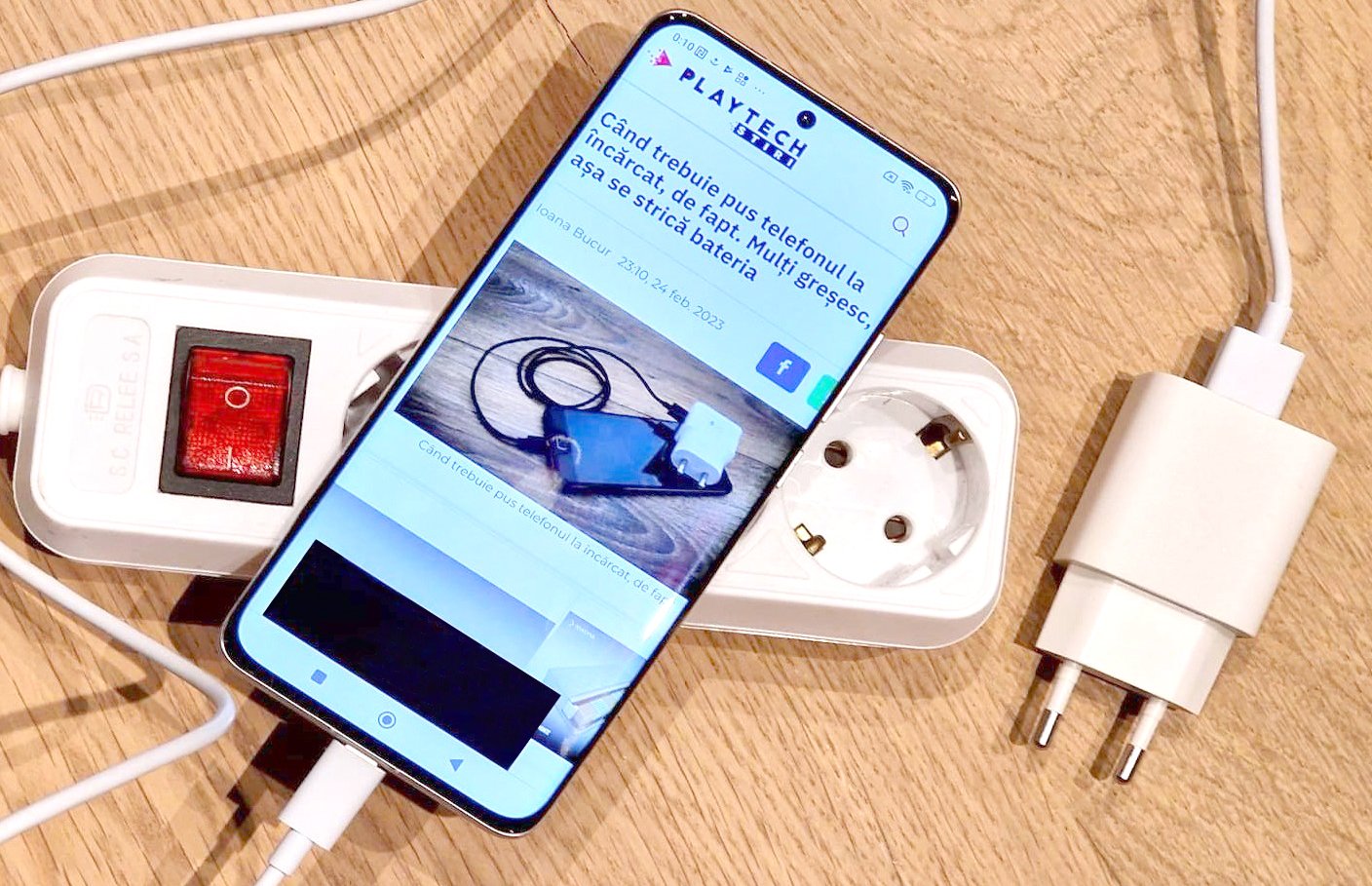 Pericolele lăsării încărcătorului de telefon în priză: siguranță, consum și uzura bateriei