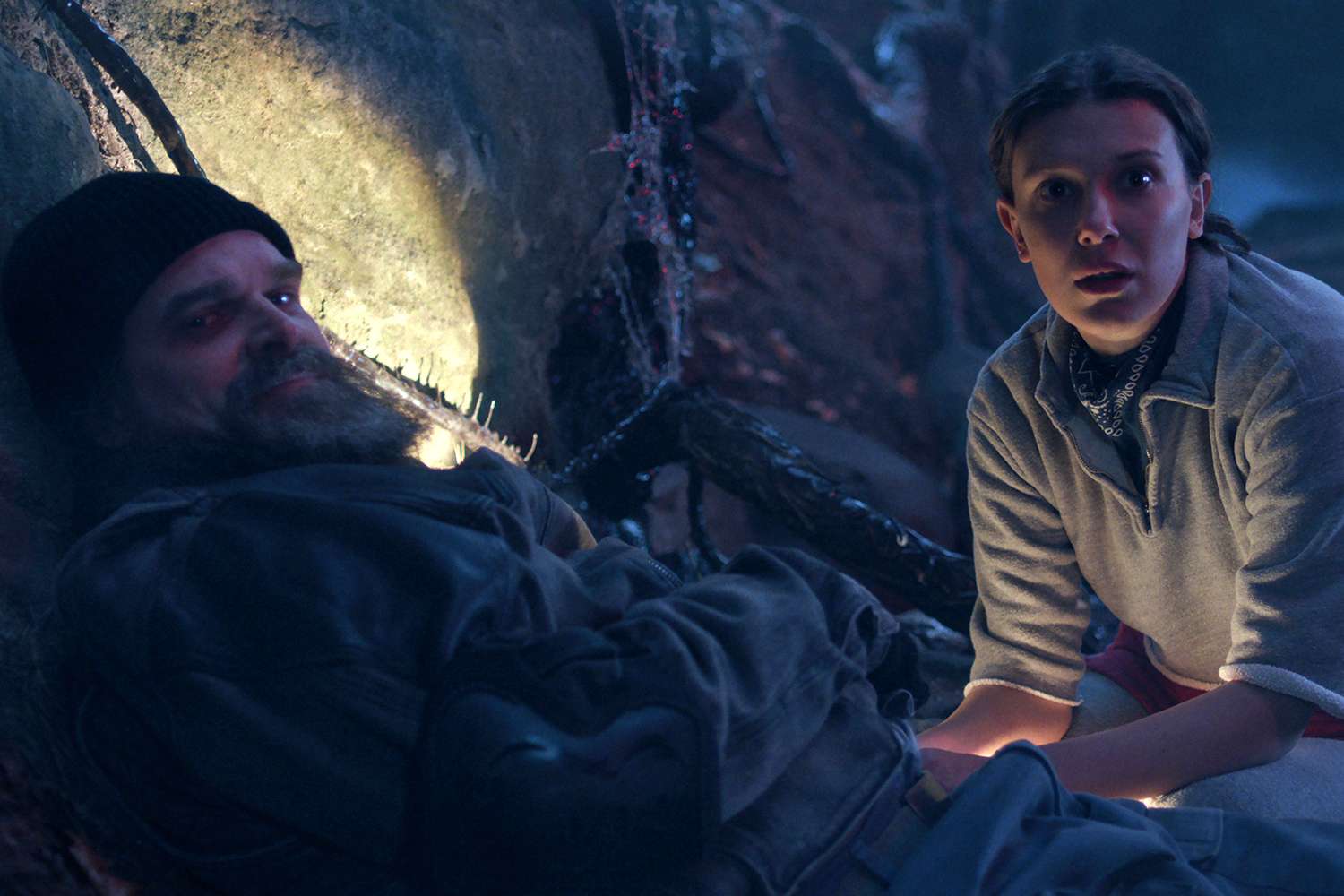 Teama lui David Harbour de a-l pierde pe Millie Bobby Brown modelează finalul Stranger Things