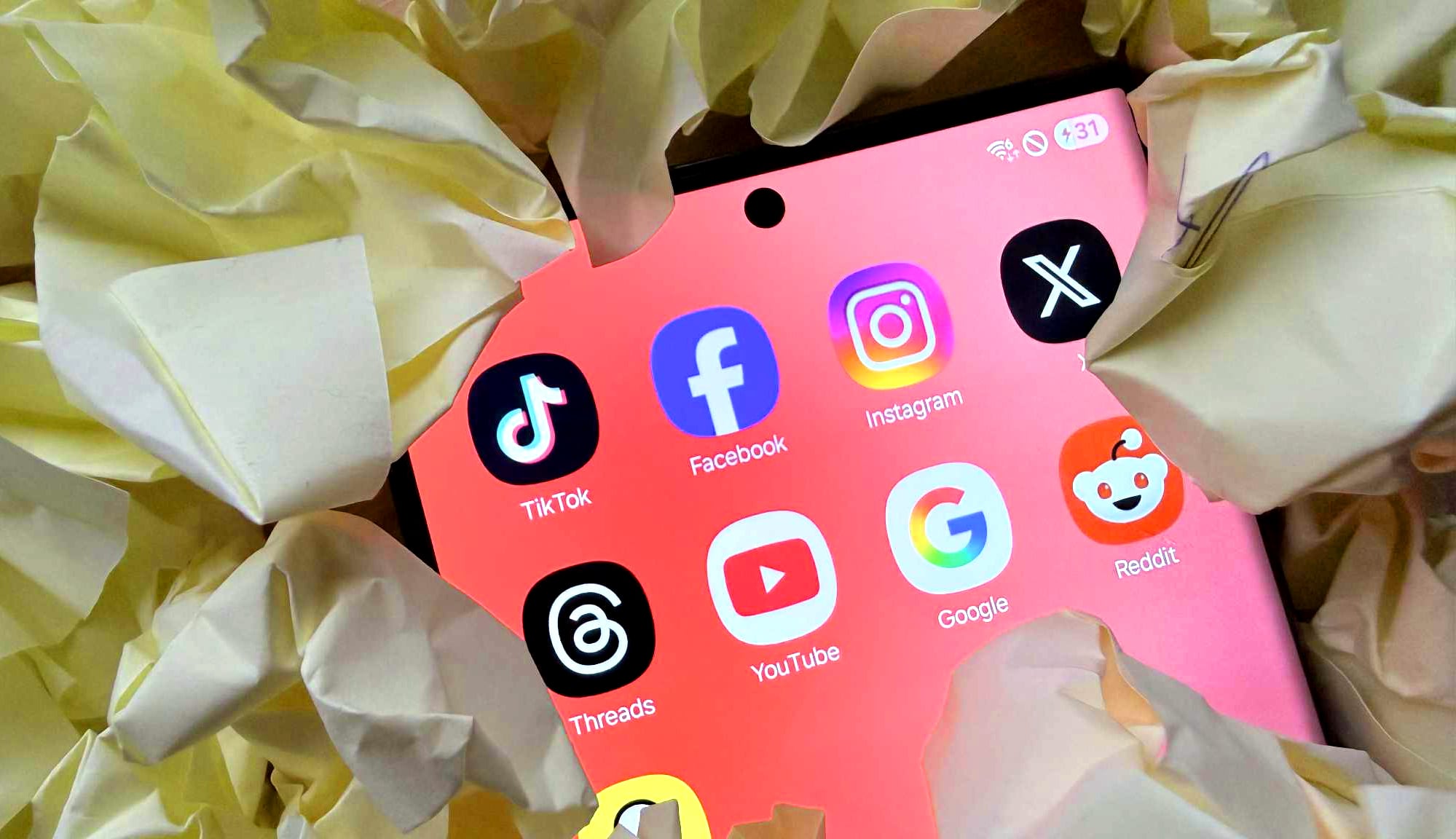 Aplicații care consumă energia telefonului pe nepăsare