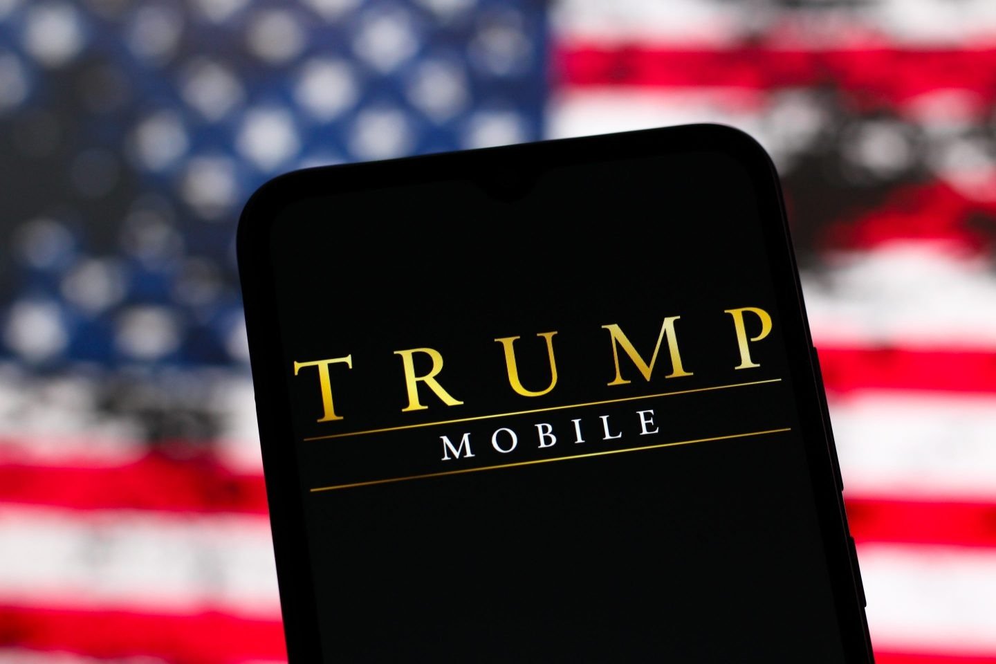 Trump Mobile comercializează telefoane recondiționate, deși modelul T1 nu a apărut încă