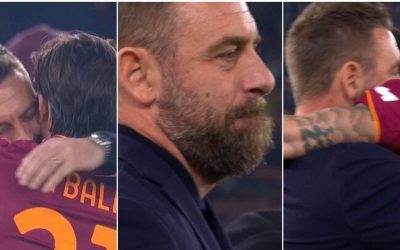 gli abbracci con Dybala e Mancini e l'allenatore vicino alle lacrime