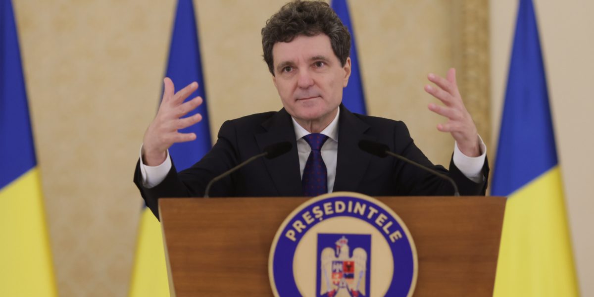 2025-11-12-5202.jpg - PressHub24