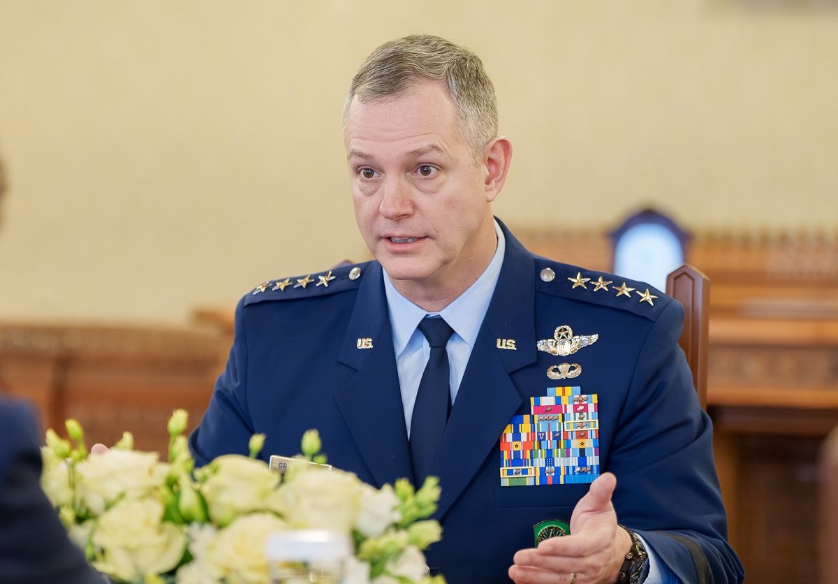 Comandantul NATO Europa: Problema Groenlandei e politică, militar apărare comună