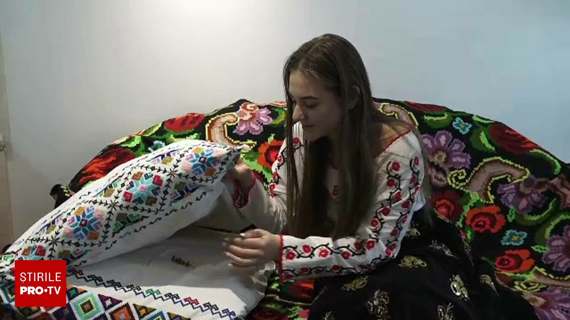 Tradiții de Bobotează în Timiș. De ce „vorbesc” fetele cu apele curate și cum ajută sosirea preotului cu Iordănitul