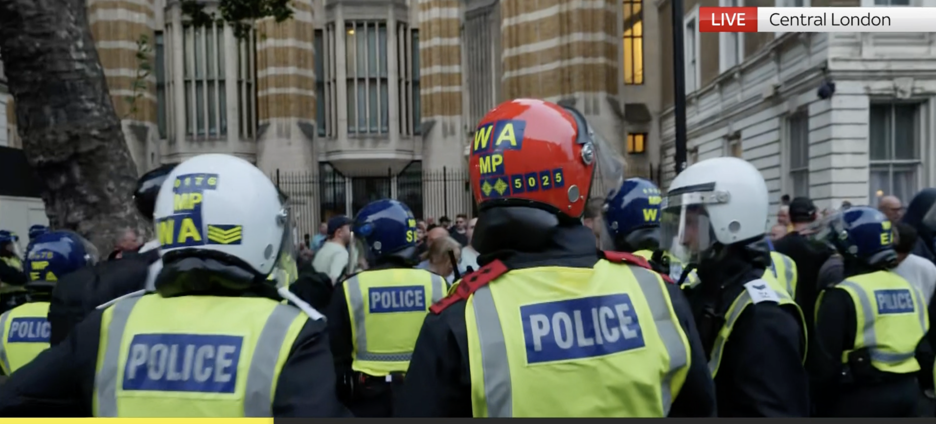Zeci de arestări în Londra după proteste la o închisoare
