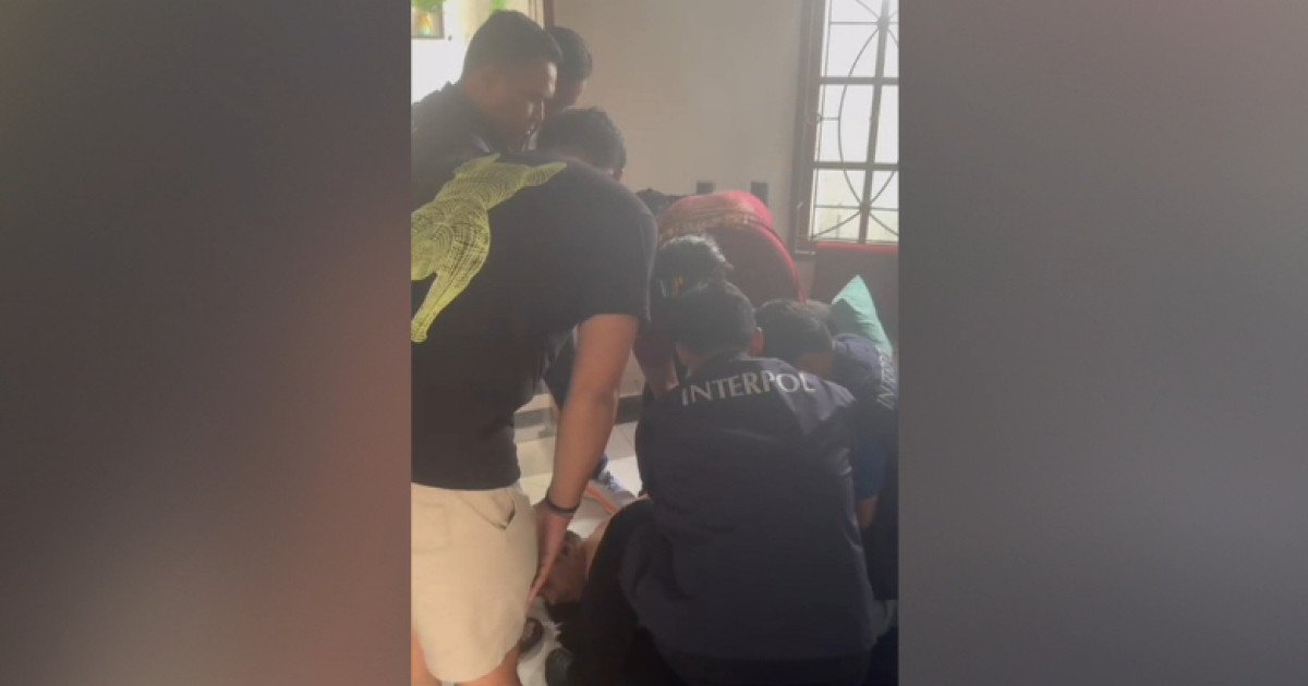 Imagini cu momentul în care a fost capturat asasinul lui Adrian Kreiner, în Indonezia. El era pe lista celor mai căutați infractori