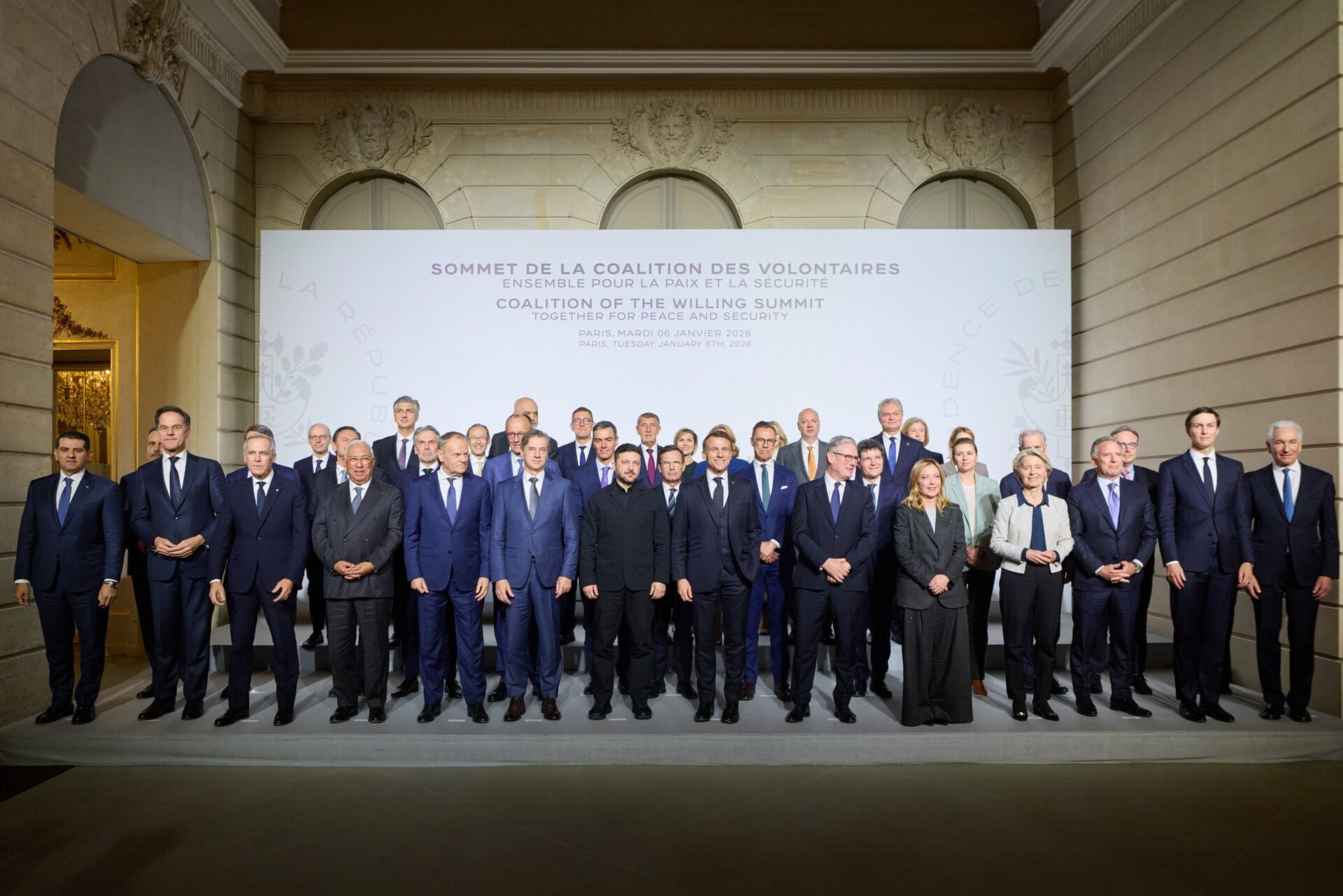 Zelenski anunță semnarea la Paris a acordului pentru forțe multinaționale în Ucraina