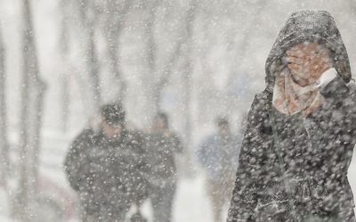 Județele aflate sub Cod portocaliu de vreme rea: ninsori, lapoviță și vânt puternic cu rafale de peste 100 km/h