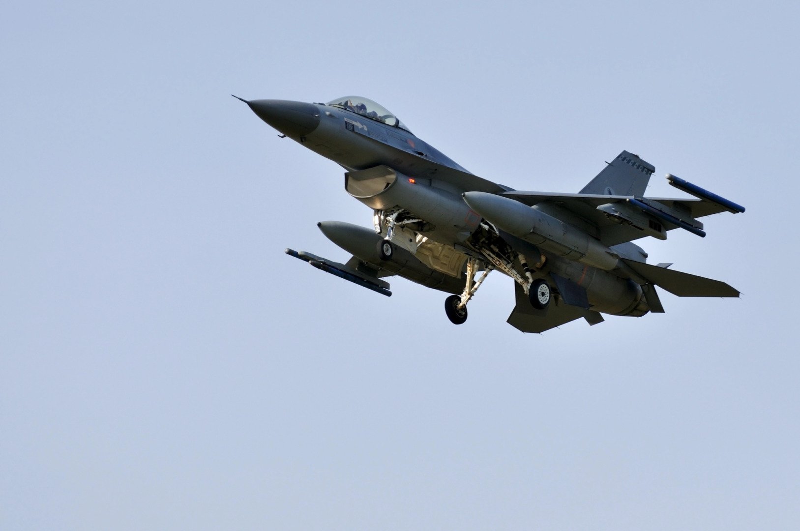 NATO solicită Turciei să lase mai devreme avioanele F-16 pentru patrulare în Baltica