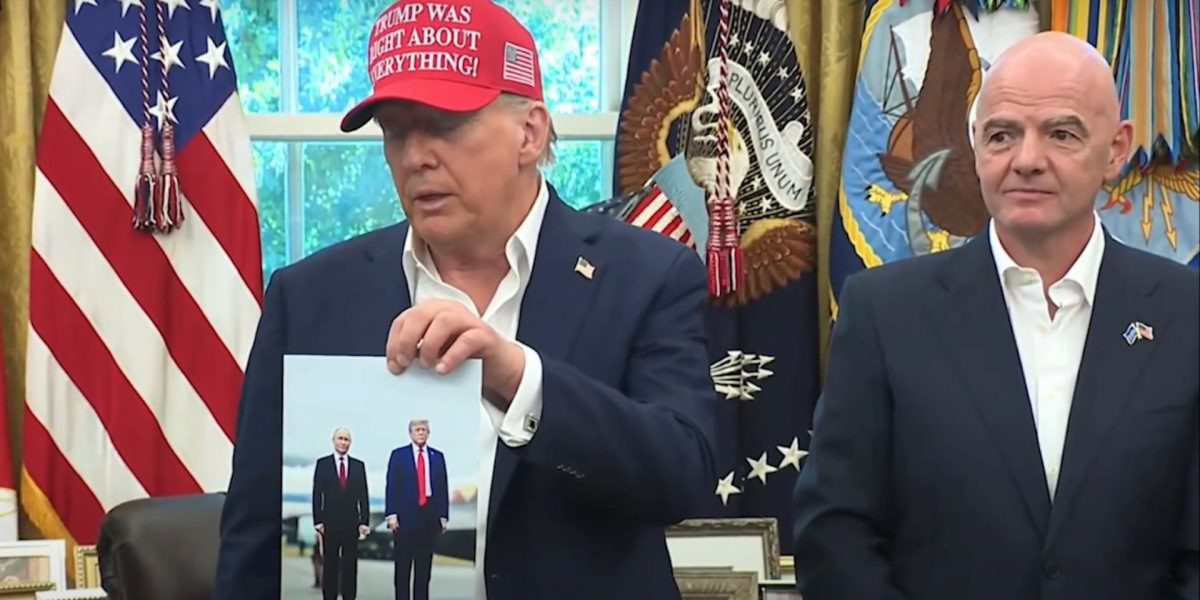 Donald-Trump-anunta-tragerea-la-sorti-pentru-mondialul-de-Fotbal-din-2026.jpg - PressHub24