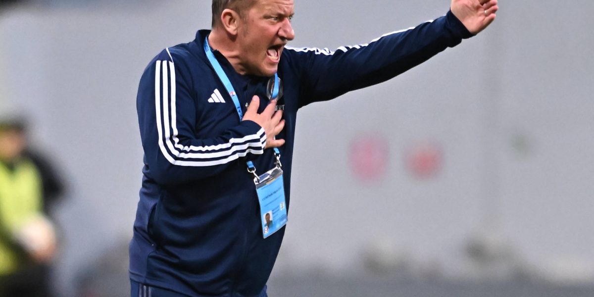 Dorinel Munteanu, după ce FC Hermannstadt a fost egalată pe final de Farul Constanța: „Meritam cele trei puncte”. Mesajul antrenorului pentru șefii clubului