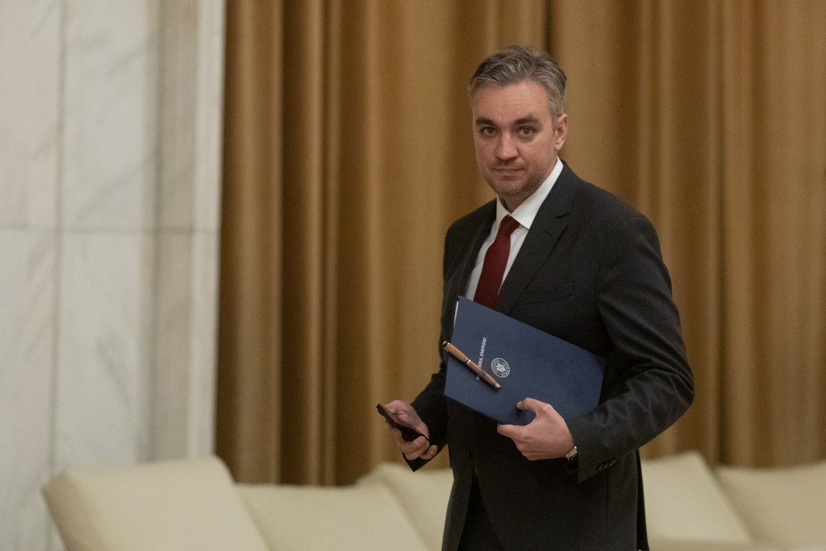 Salariații ANRE pierd procesul privind reorganizarea