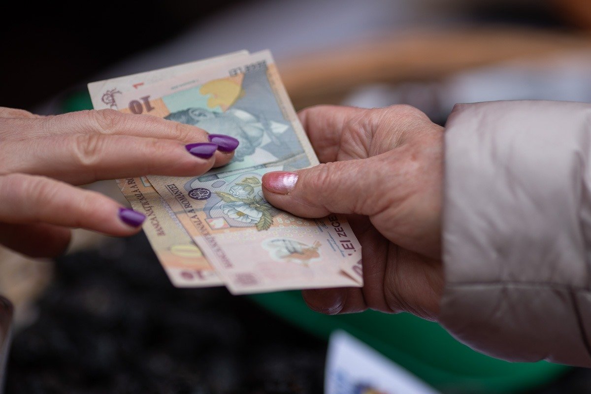 Pensionari săraci, copii cu dizabilități și familiile defavorizate