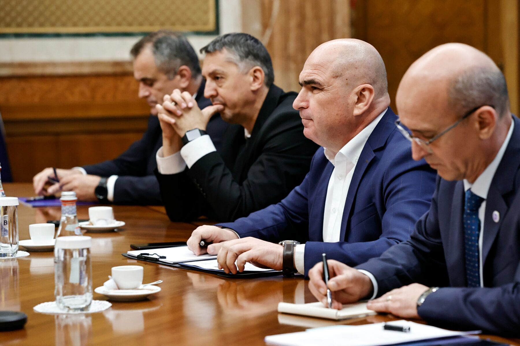 Premierul anunță numirea unui nou ministru al Educației până la sfârșitul lunii și comentarii despre fostul ministru Daniel David