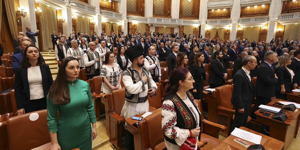 INSTANT_PARLAMENT_004_INQUAM_Photos_George_Calin.jpg - PressHub24