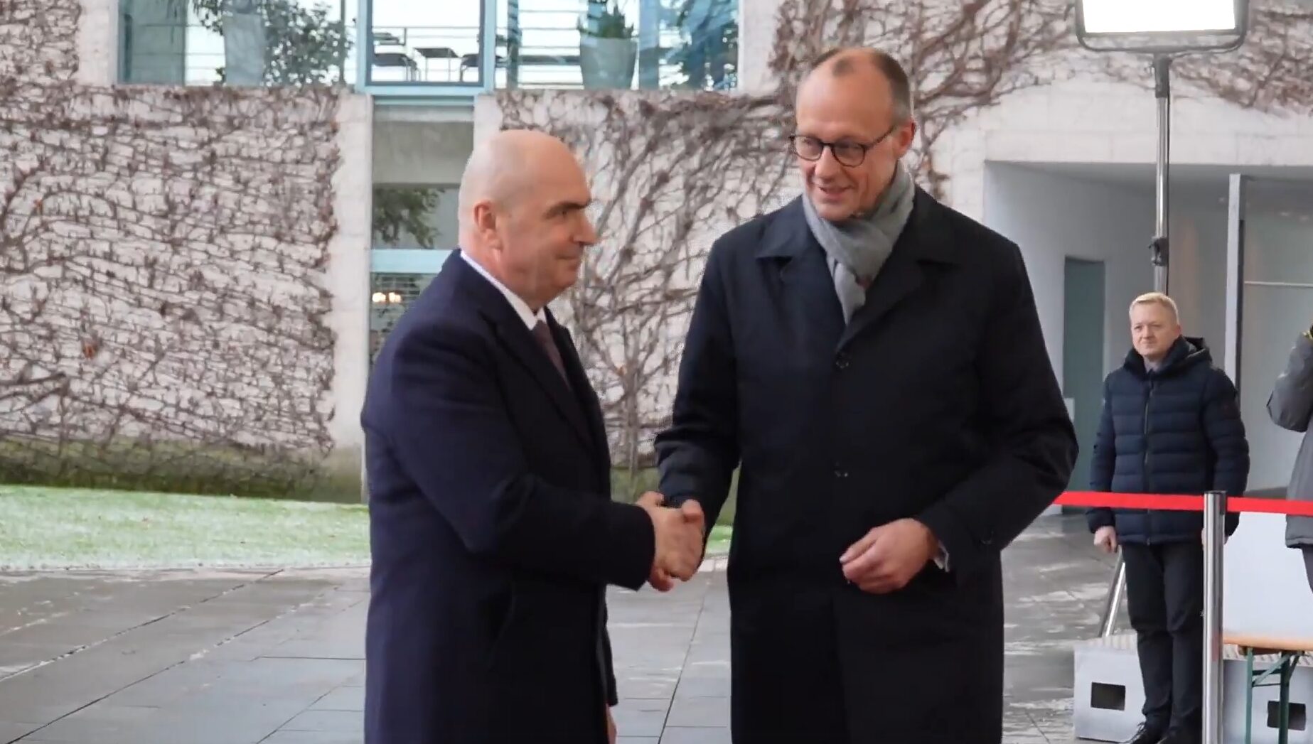 Premierul Ilie Bolojan s-a întâlnit cu cancelarul german Friedrich Merz