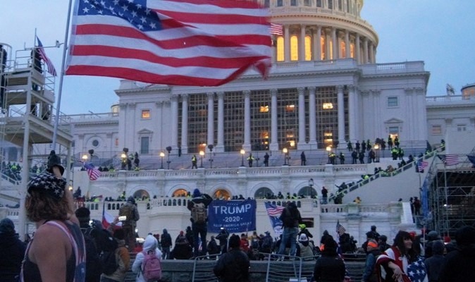 Insurectie-Capitoliu.jpeg - PressHub24