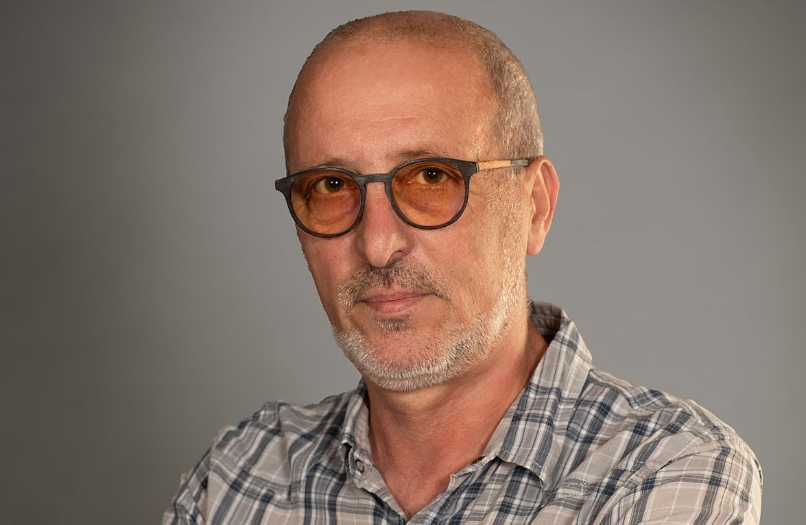 Avocata Silvia Uscov cere suspendarea judecătorului CCR Dacian Dragoș în fața Curții de Apel București