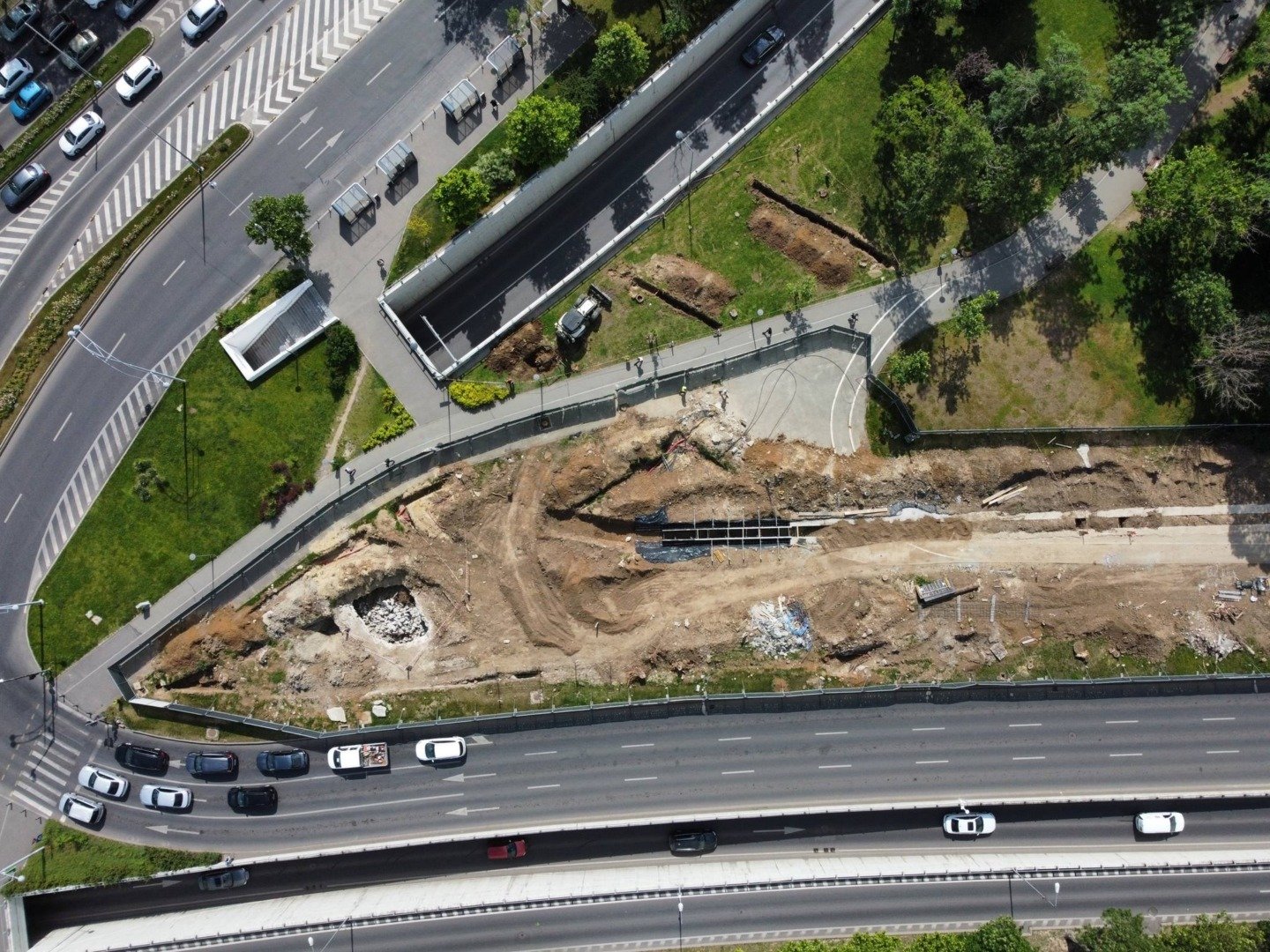 Linia de metrou M6, în lucru