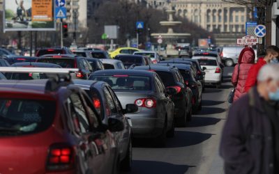 Masini-aglomeratie-trafic-poluare-InquamPhotos-Octav-Ganea.jpg - PressHub24