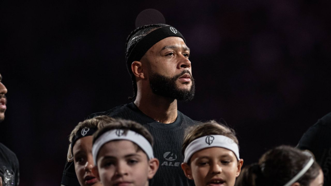 Memphis Depay, în centrul atenției: oferte din toate colțurile!