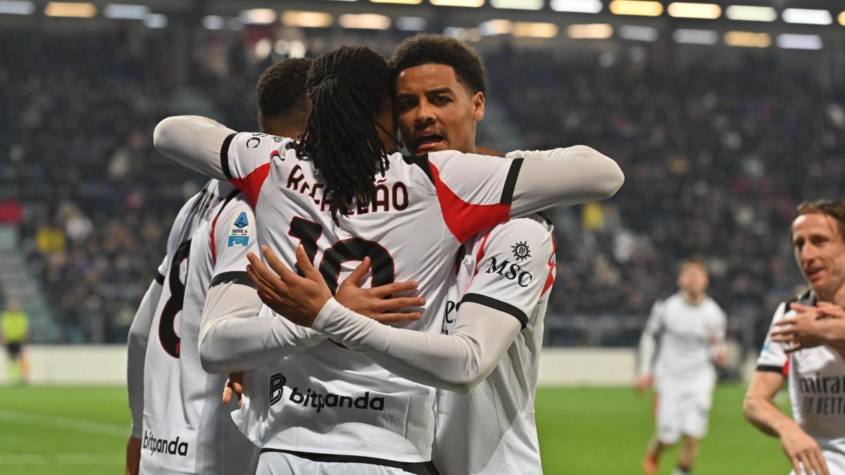 Cagliari-Milan 0-1 gol di Leao