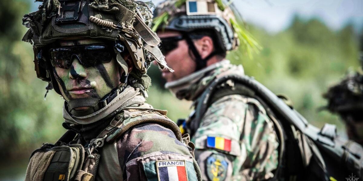Militari-soldati-francezi-Cincu-Romania-e1709208786556.jpg - PressHub24