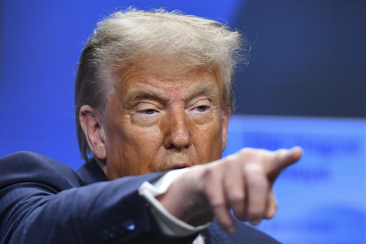 Trump: Ajutorul pentru iranieni este pe drum