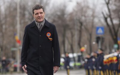 Nicusor-Dan-la-parada-militara-scaled.jpg - PressHub24