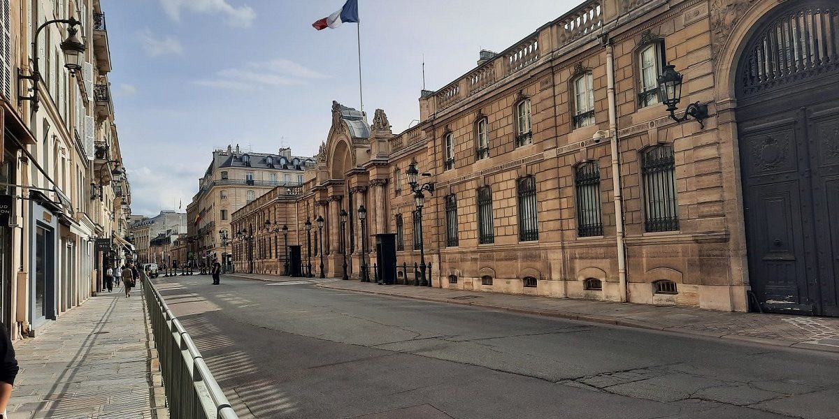 Palatul-Elysee-1.jpeg - PressHub24