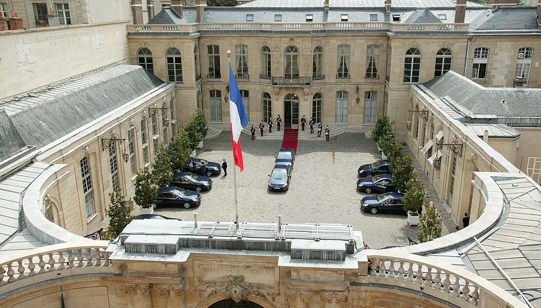 Palatul-Matignon-sediu-guvern-Franta.jpg - PressHub24