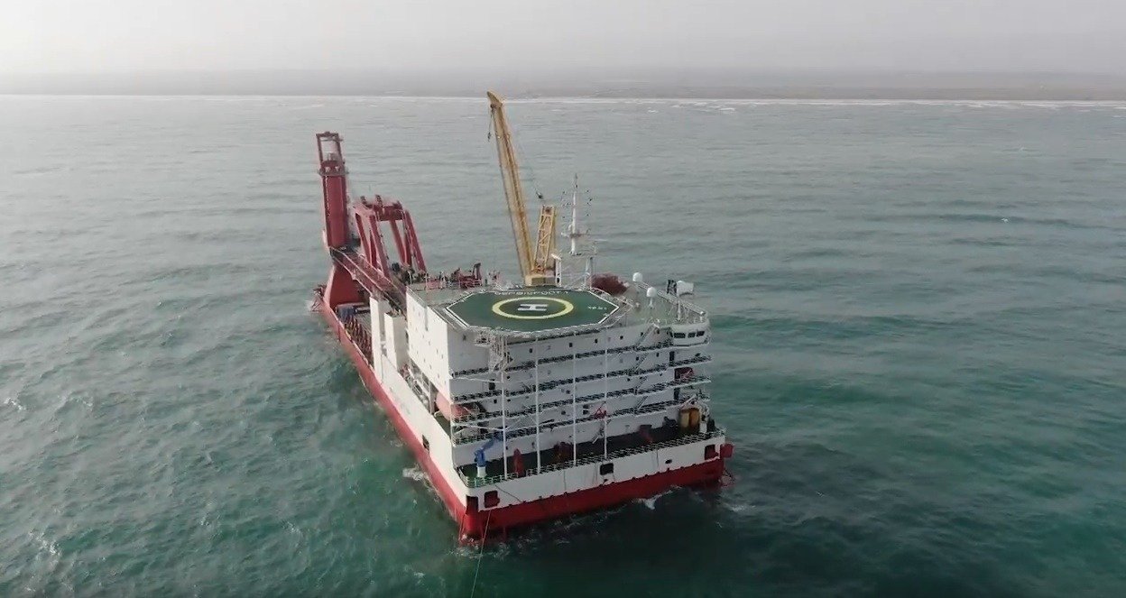 Japonia testează mineritul submarin pentru a reduce dependența de China.