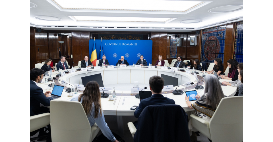 Premier-Bolojan-intalnire-investitori-1.jpeg - PressHub24